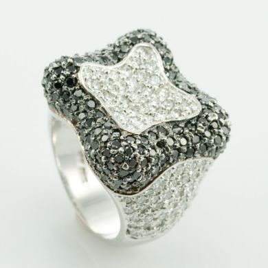 White Gold Ring with Natural Gems